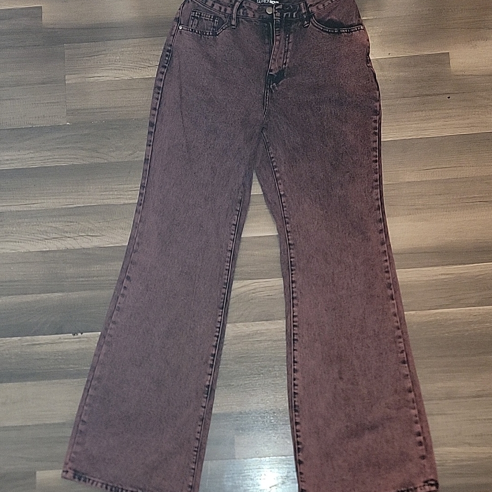 Women's Burgundy Jeans